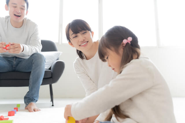 子供にお金の勉強をさせたい!小学校の子供向けの入学前の知育アプリ・本・ゲーム