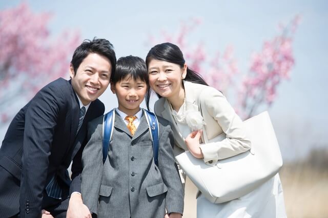 公立高校の入学費用はいくら?費用の内訳や高校の給付金制度も解説!