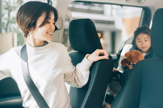 年収2000万で乗れる車の価格目安とおすすめを紹介!外車には乗れる?