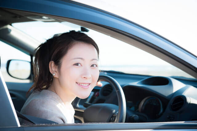 年収100万でも車のローンは組める?車のローンを組むポイントを解説