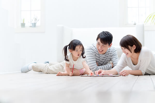 3人家族の生活費を手取り別にシミュレーション!生活費平均や節約方法も解説!