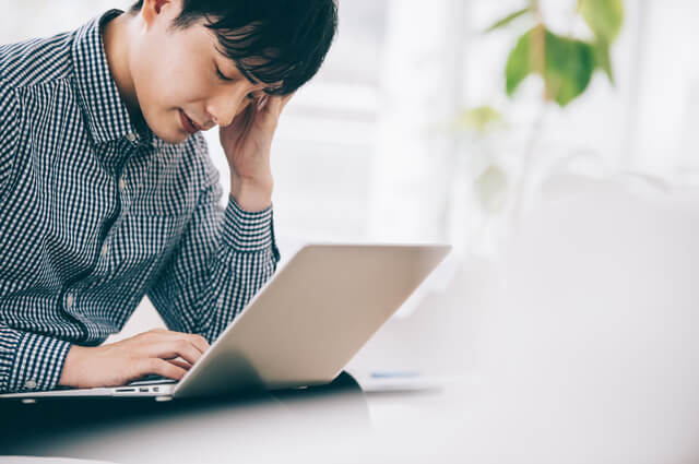 【合法的な裏ワザ】奨学金の返済の負担を軽減する方法はある?