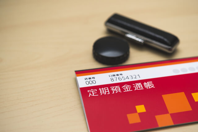 月5万円貯金は少ない?年代別の平均貯金額と貯金を増やす方法を解説