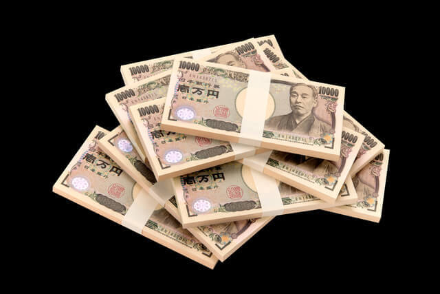 年収900万の手取りは?生活レベルからおすすめの資産運用まで解説
