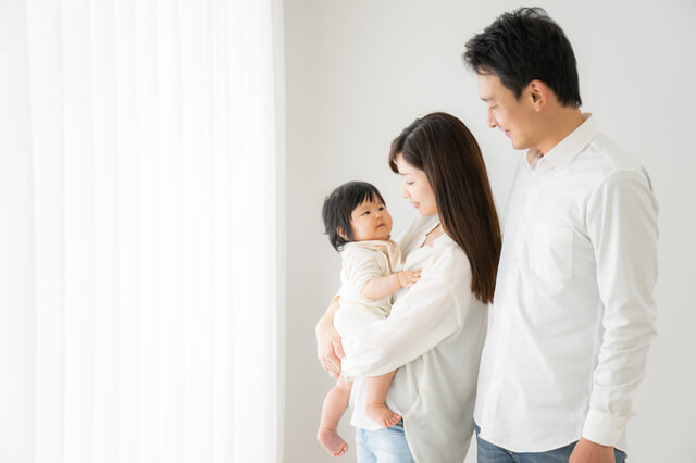 生活防衛資金はいくらあれば安心？独身・夫婦・家族別の目安額と賢い備え方のサムネイル画像