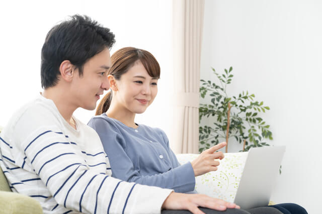 産休中の給料は出ない？出産手当金の計算方法やいつもらえるかをFPが解説のサムネイル画像