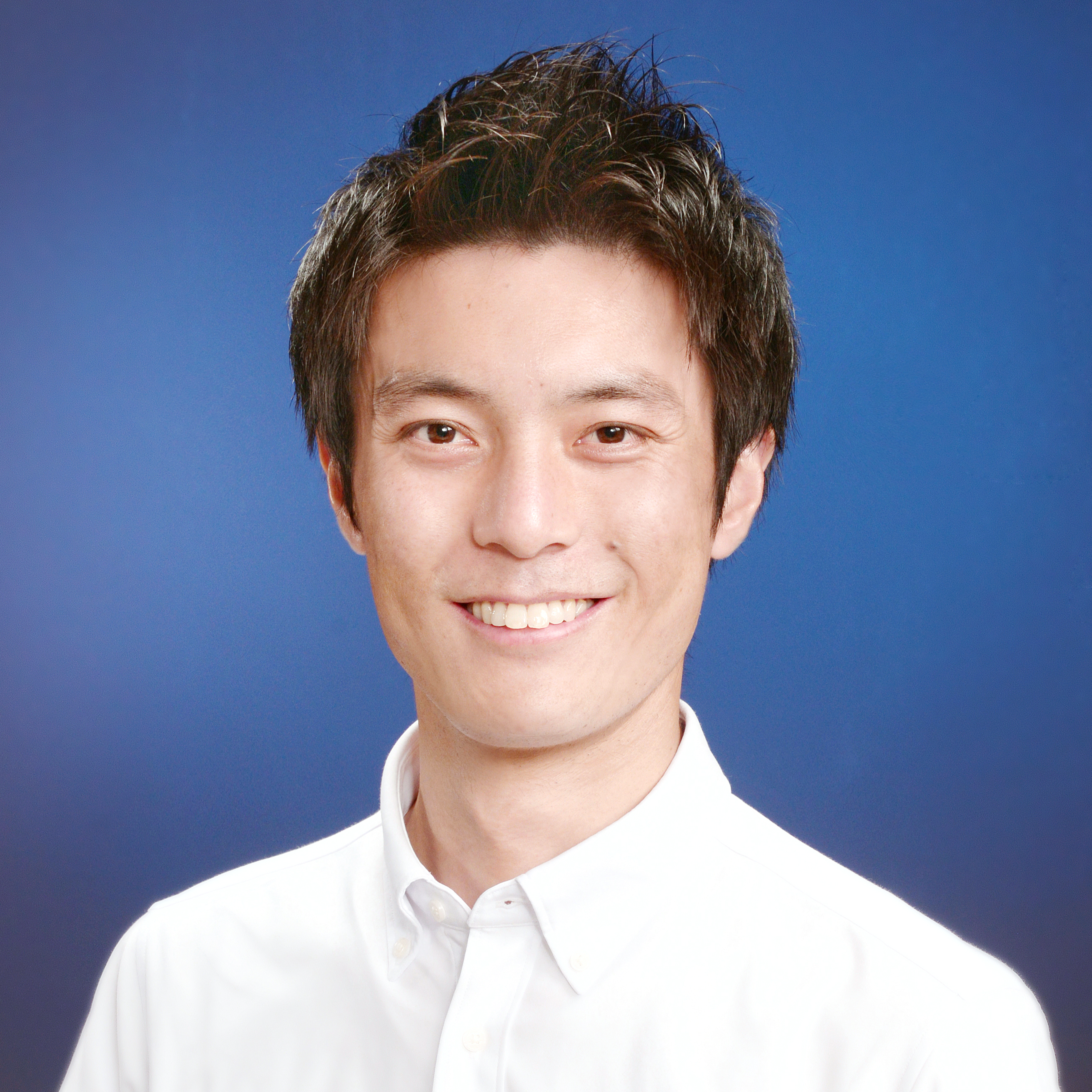 小出 跳