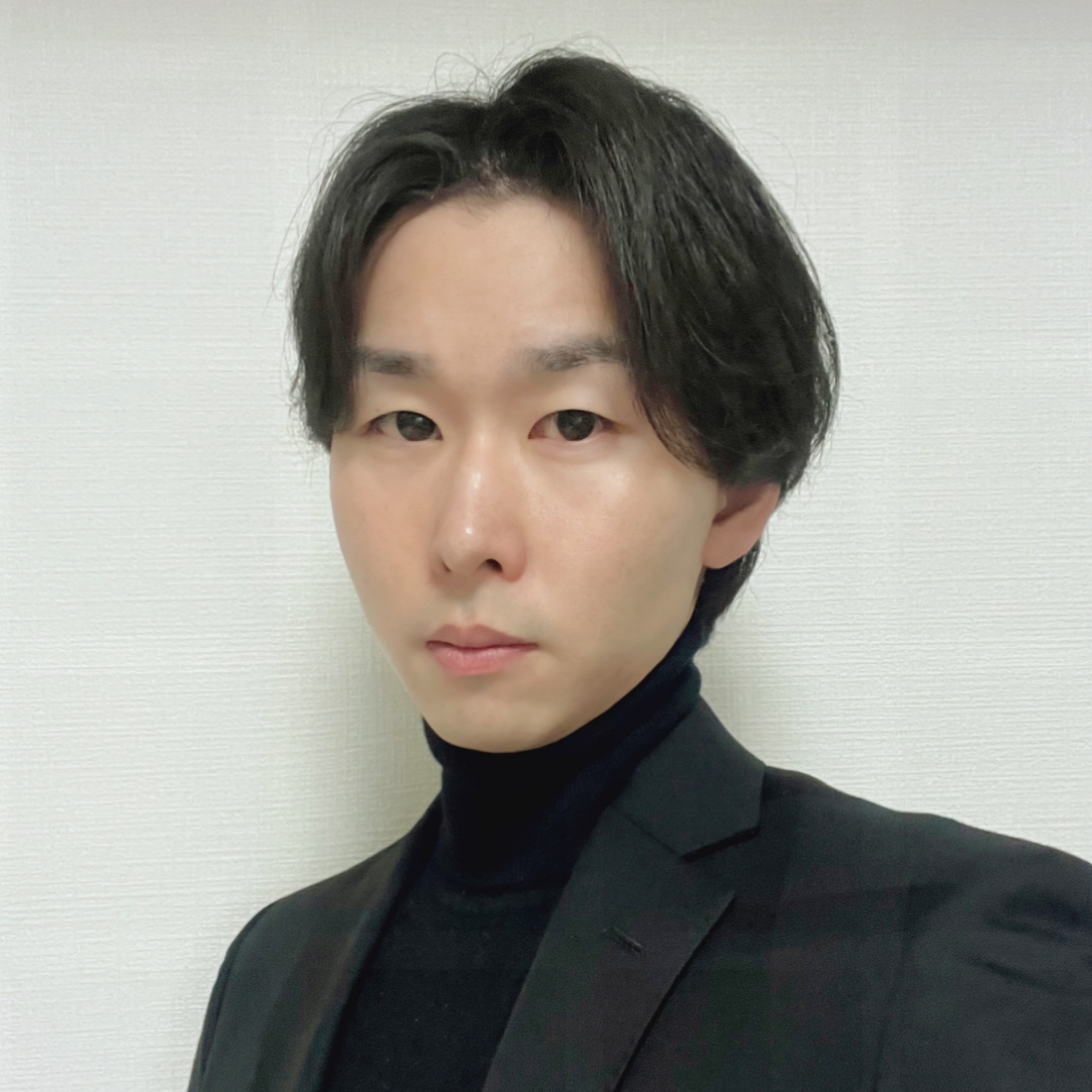 徳間 俊介